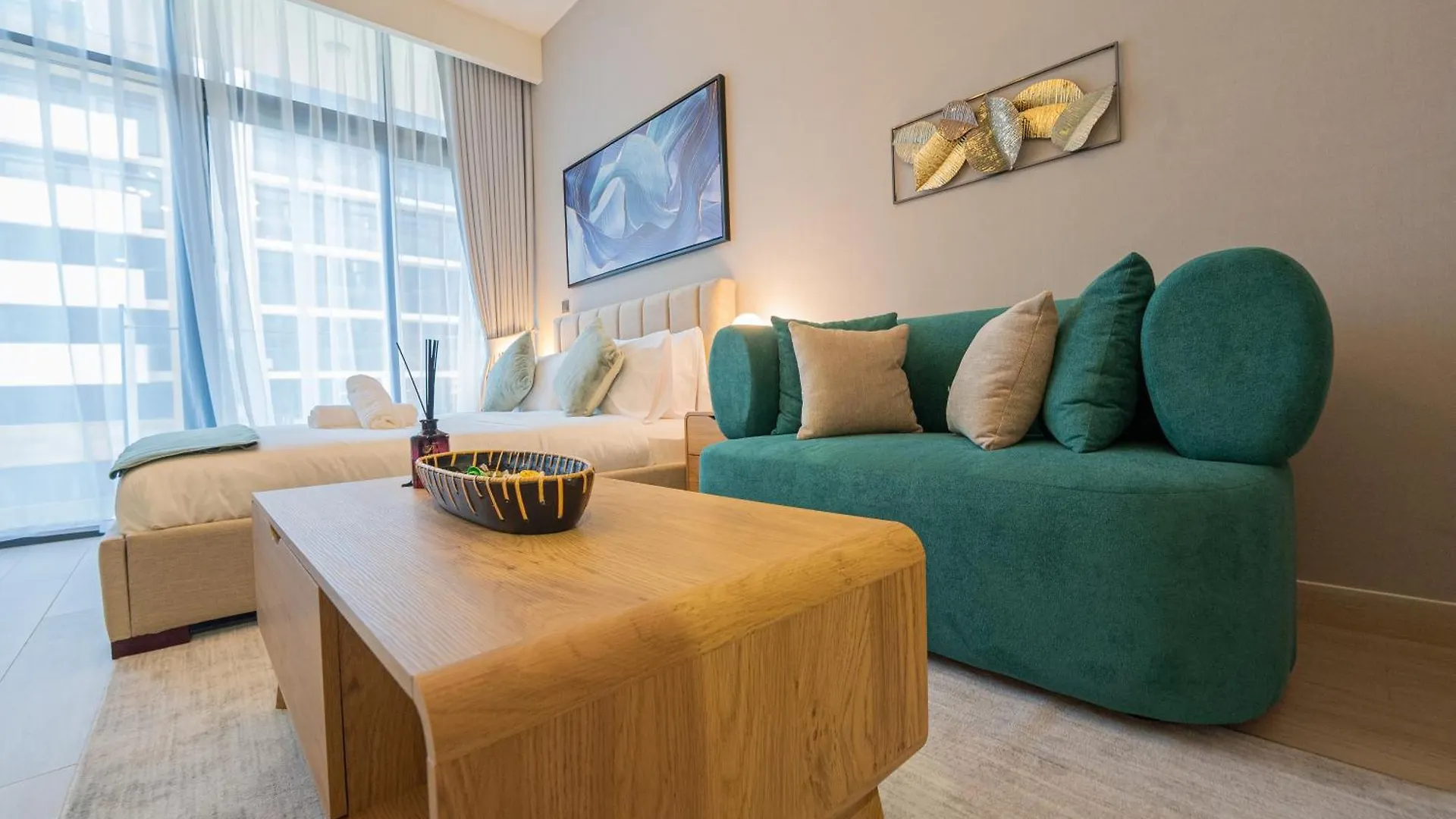 Stylish Urban Studio In Dubai 0*,